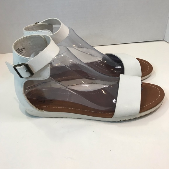 Mossimo Sandal - Picture 3 of 12